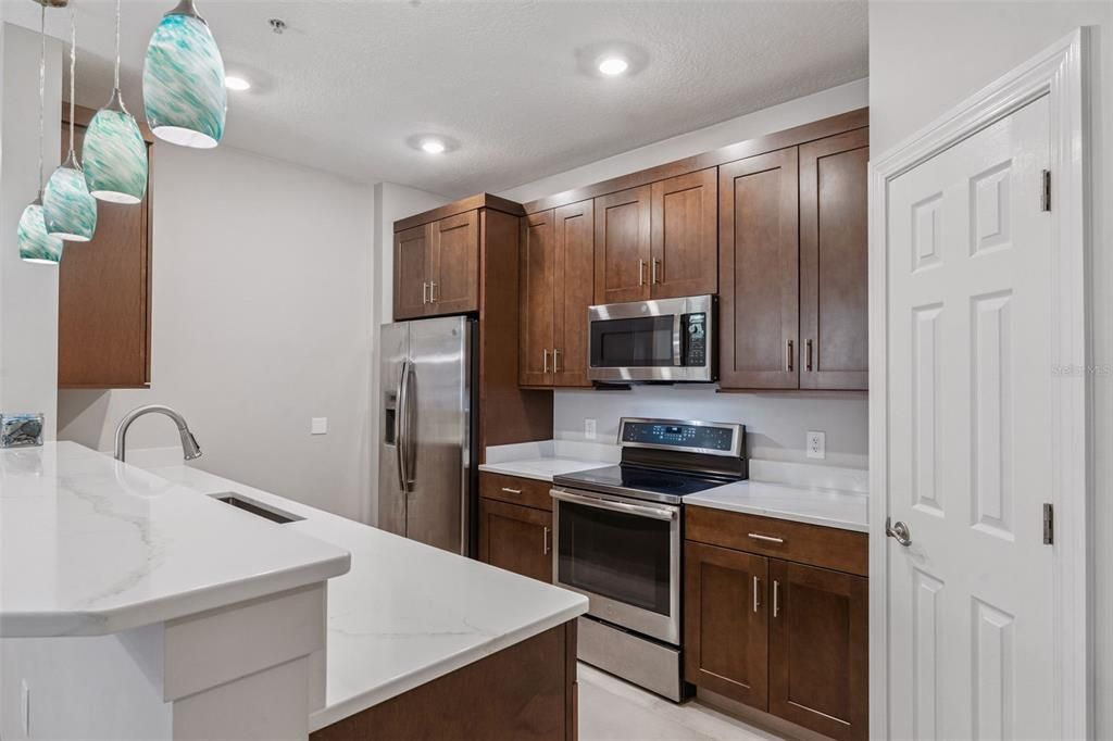 En Venta: $264,900 (3 camas, 2 baños, 1412 Pies cuadrados)
