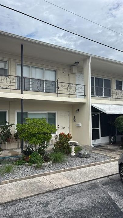 En Venta: $96,000 (2 camas, 1 baños, 875 Pies cuadrados)