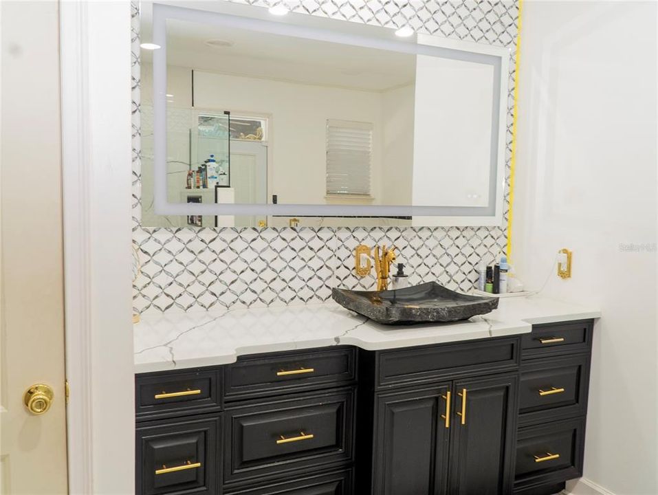 For Sale: $1,399,000 (5 beds, 4 baths, 4373 Square Feet)