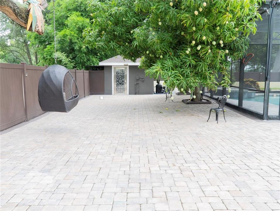 For Sale: $1,399,000 (5 beds, 4 baths, 4373 Square Feet)