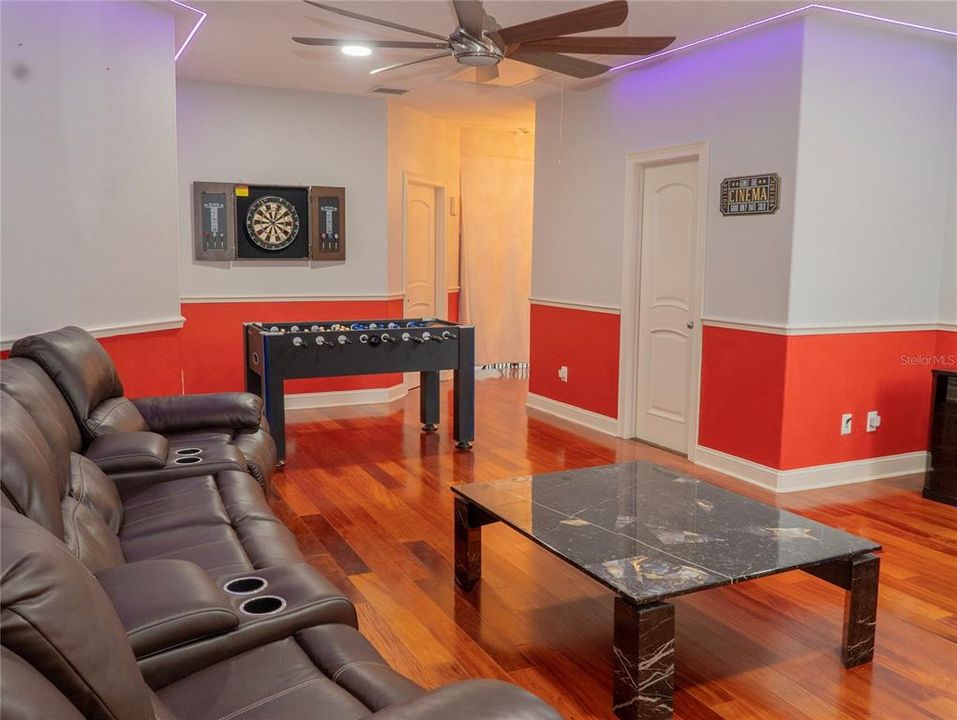 For Sale: $1,399,000 (5 beds, 4 baths, 4373 Square Feet)