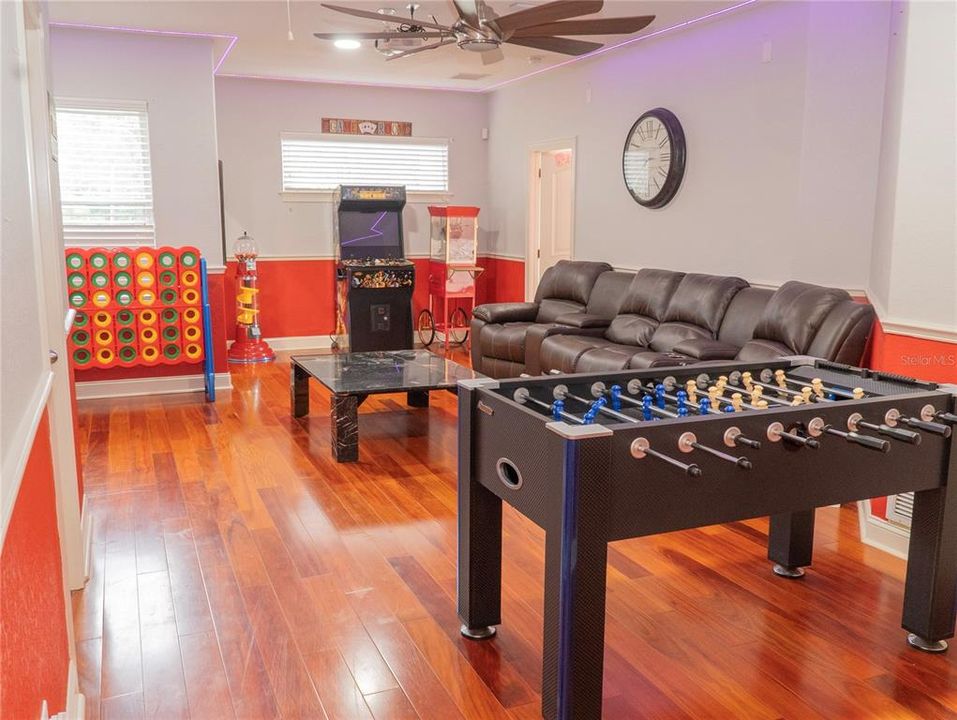 For Sale: $1,399,000 (5 beds, 4 baths, 4373 Square Feet)