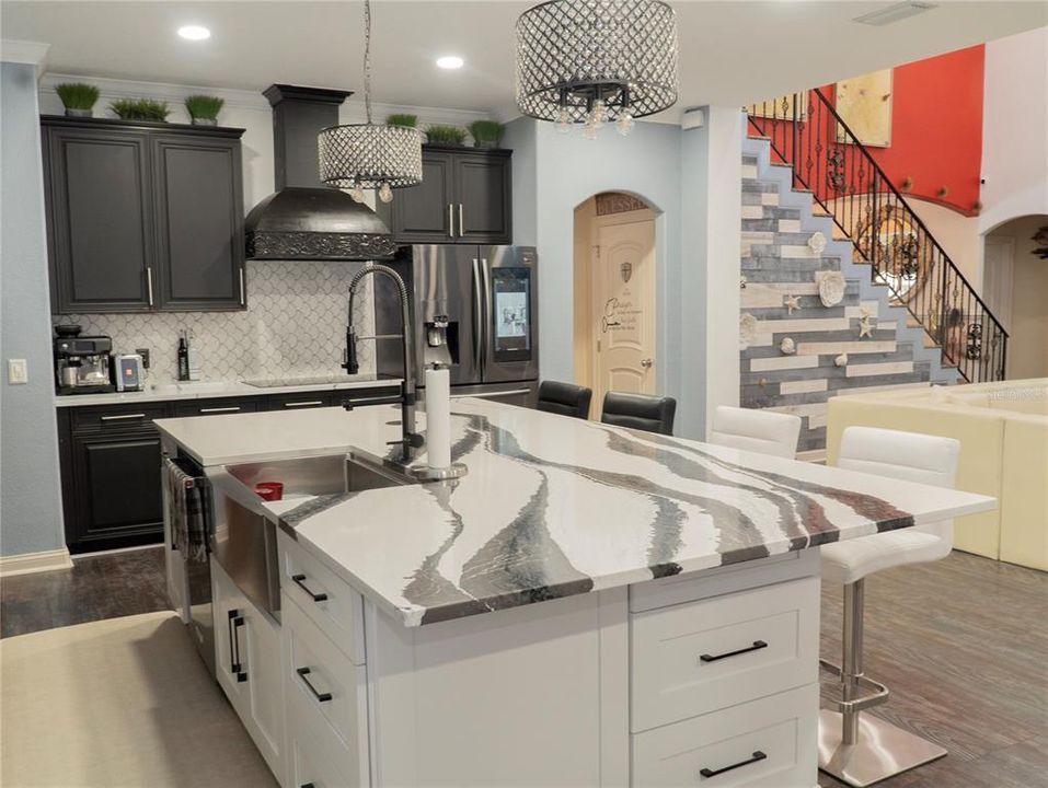 For Sale: $1,399,000 (5 beds, 4 baths, 4373 Square Feet)