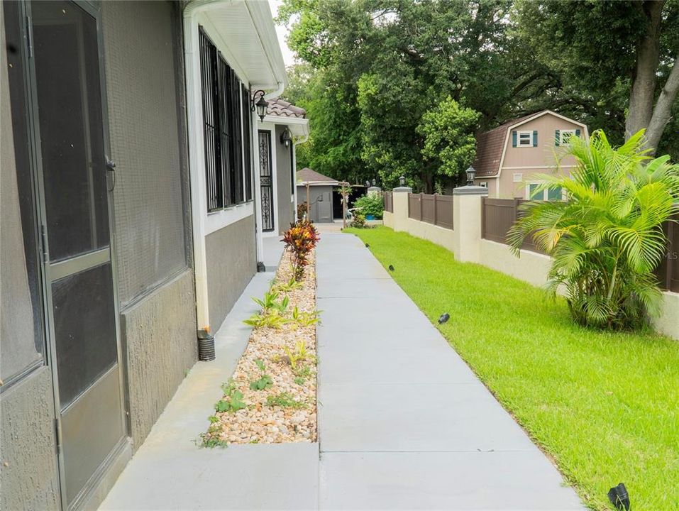 For Sale: $1,399,000 (5 beds, 4 baths, 4373 Square Feet)