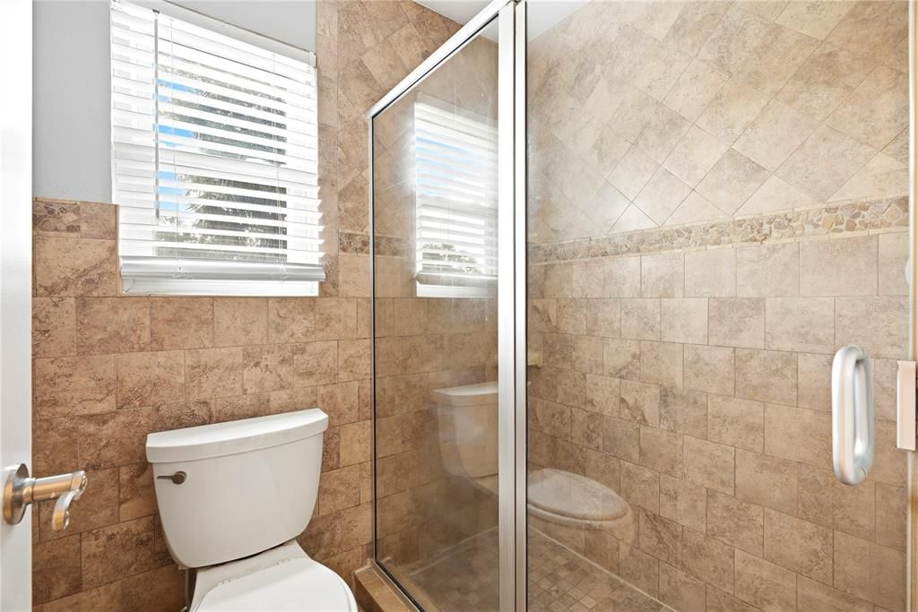 En Venta: $465,000 (3 camas, 2 baños, 2079 Pies cuadrados)