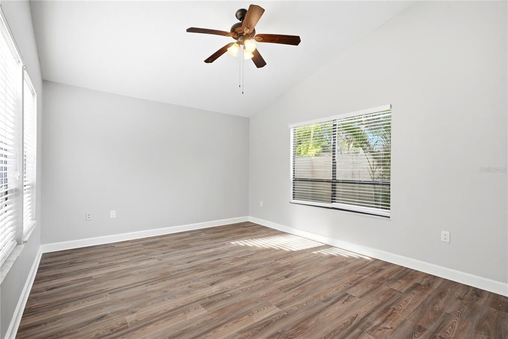 En Venta: $465,000 (3 camas, 2 baños, 2079 Pies cuadrados)