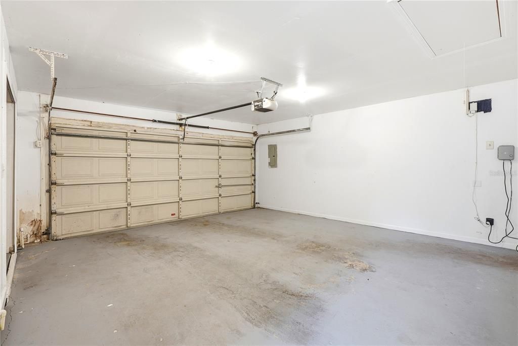 En Venta: $465,000 (3 camas, 2 baños, 2079 Pies cuadrados)