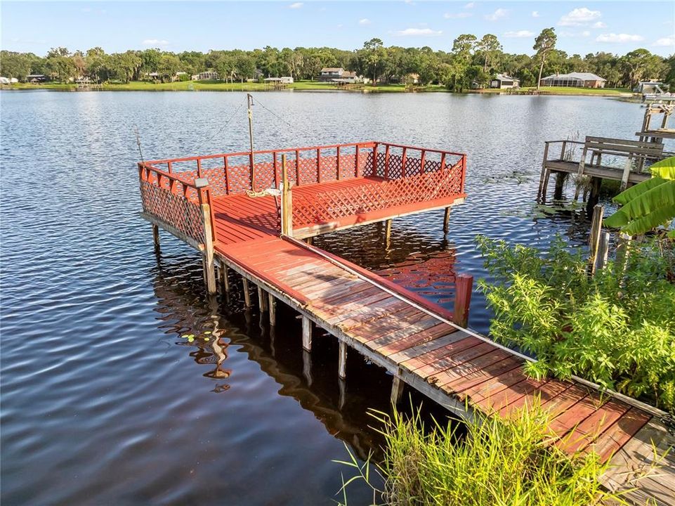 En Venta: $369,000 (4 camas, 2 baños, 1578 Pies cuadrados)