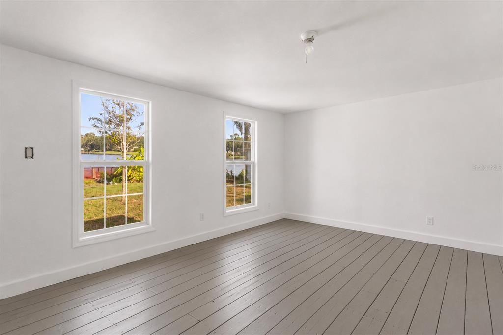 En Venta: $369,000 (4 camas, 2 baños, 1578 Pies cuadrados)