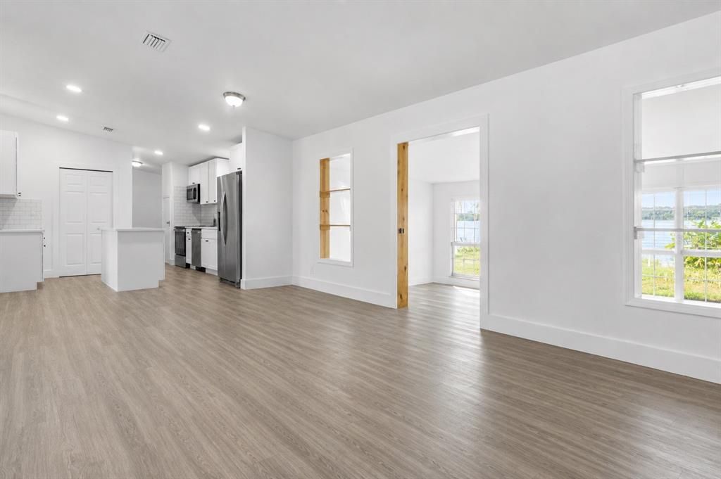 En Venta: $369,000 (4 camas, 2 baños, 1578 Pies cuadrados)