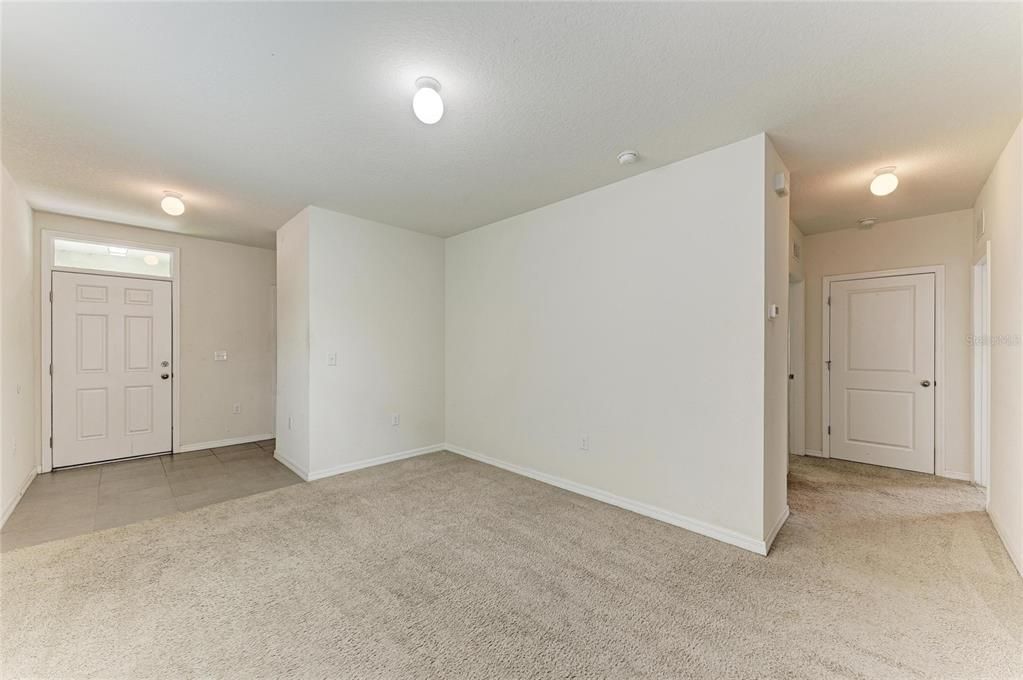 For Sale: $319,990 (3 beds, 2 baths, 1516 Square Feet)