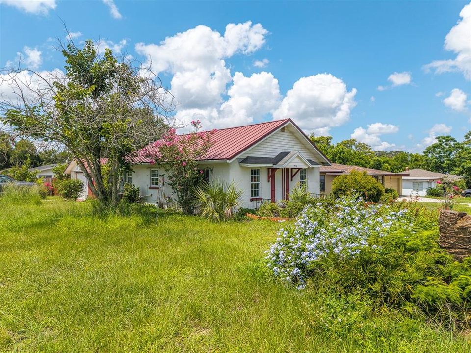 В аренду: $1,600 (2 спален, 1 ванн, 1140 Квадратных фут)