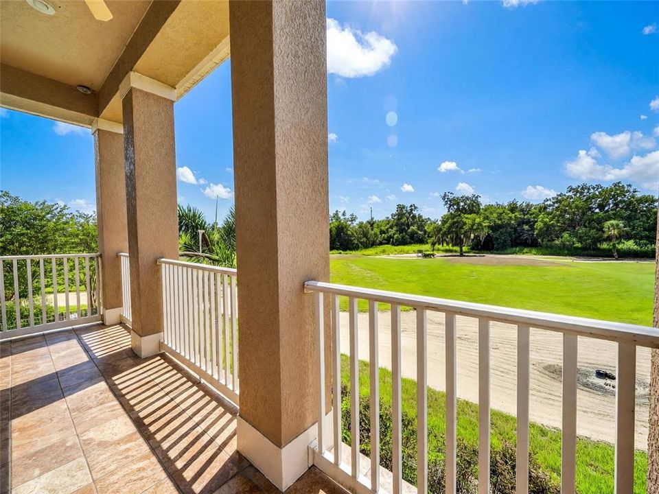 En Venta: $595,000 (4 camas, 3 baños, 2815 Pies cuadrados)