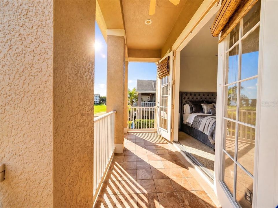 En Venta: $595,000 (4 camas, 3 baños, 2815 Pies cuadrados)