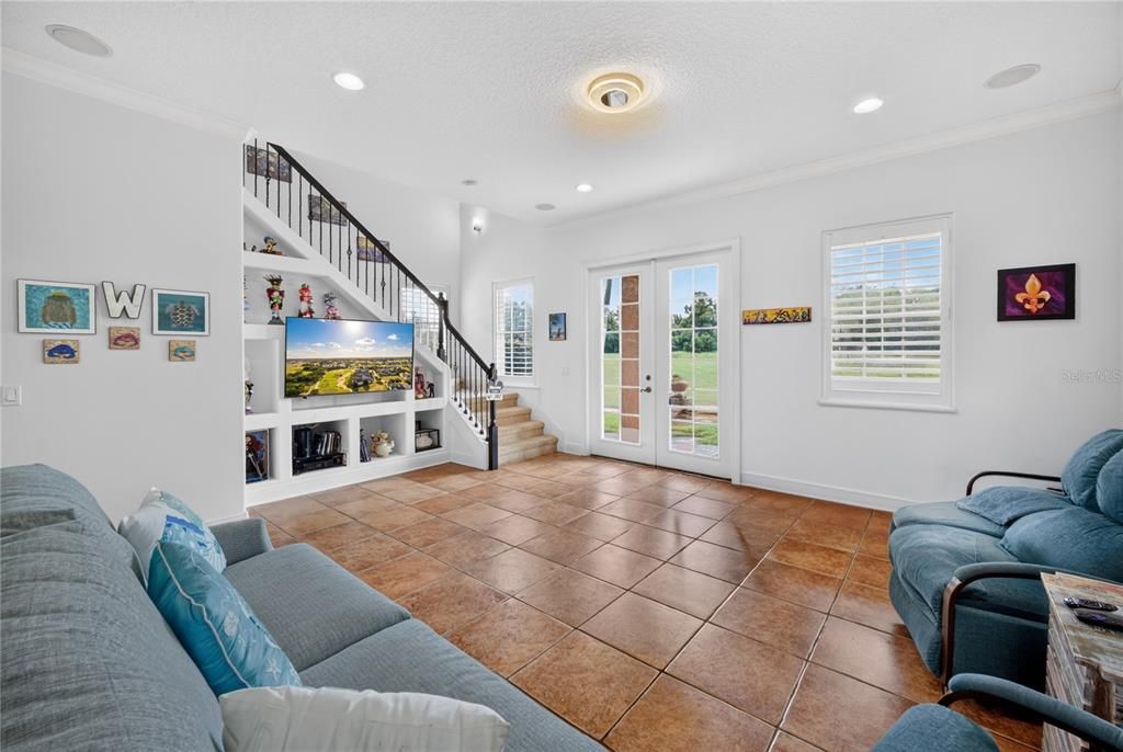 En Venta: $595,000 (4 camas, 3 baños, 2815 Pies cuadrados)