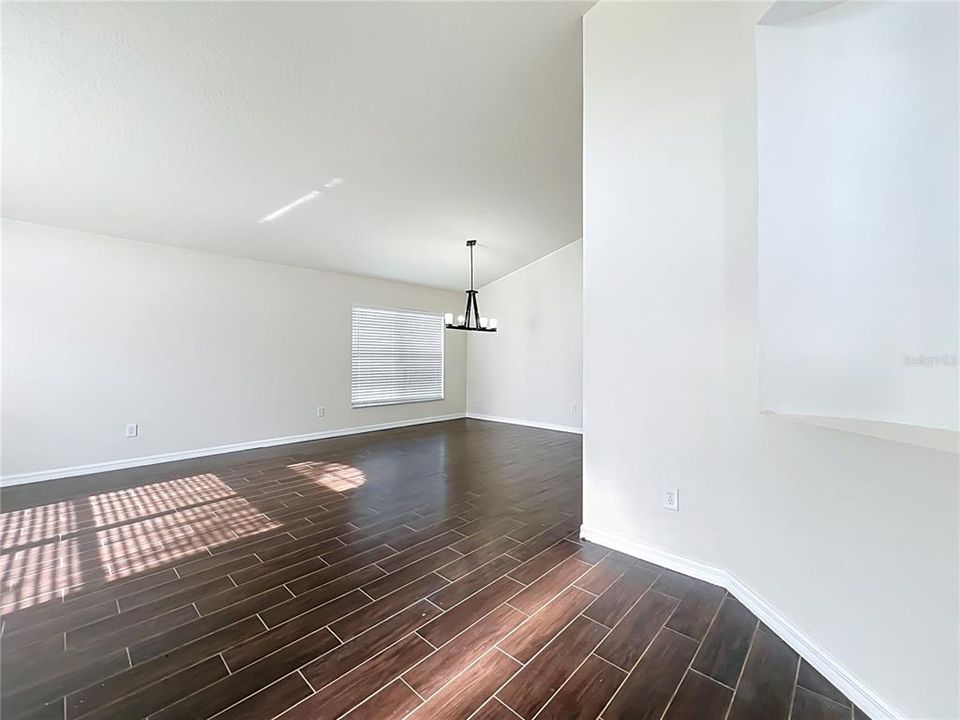 En Renta: $2,900 (4 camas, 2 baños, 2164 Pies cuadrados)