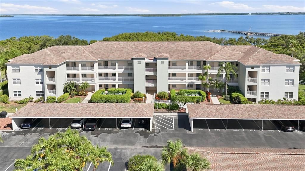 En Venta: $235,000 (2 camas, 2 baños, 1106 Pies cuadrados)