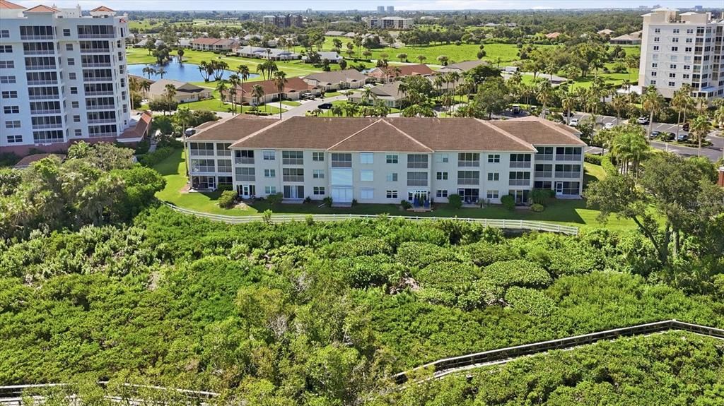 En Venta: $235,000 (2 camas, 2 baños, 1106 Pies cuadrados)