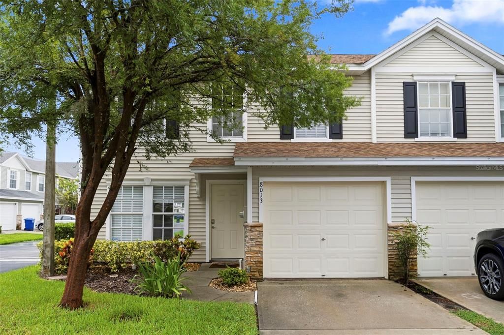 For Sale: $279,900 (2 beds, 1 baths, 1271 Square Feet)