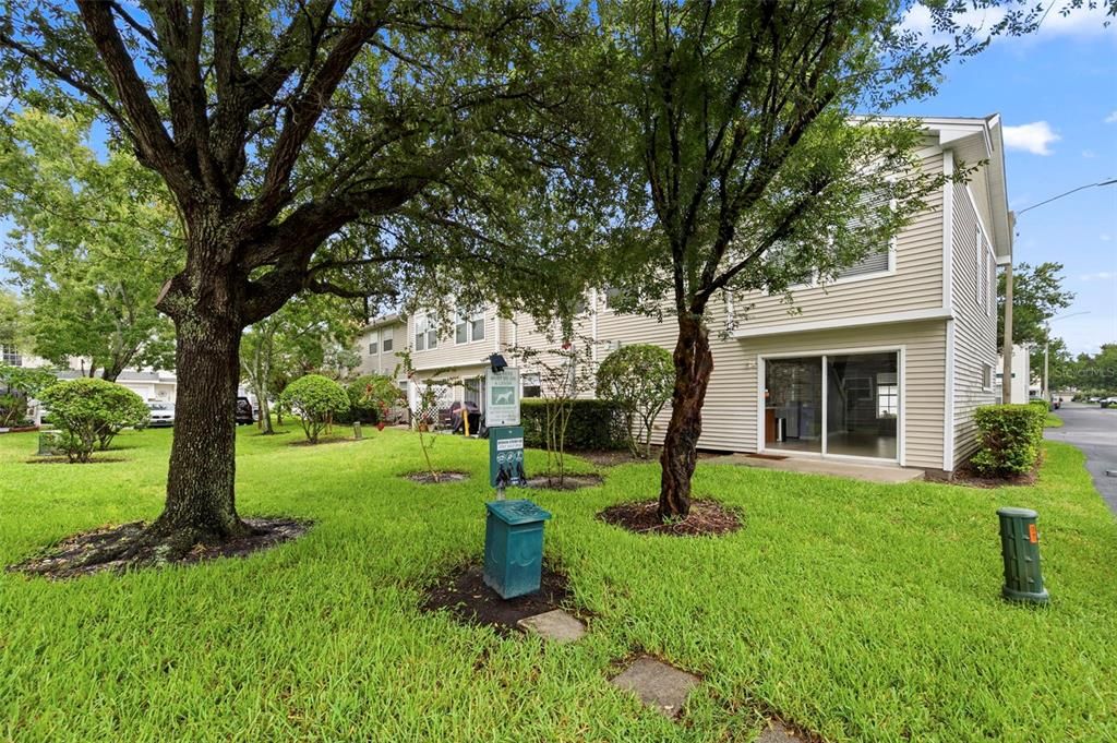 For Sale: $279,900 (2 beds, 1 baths, 1271 Square Feet)