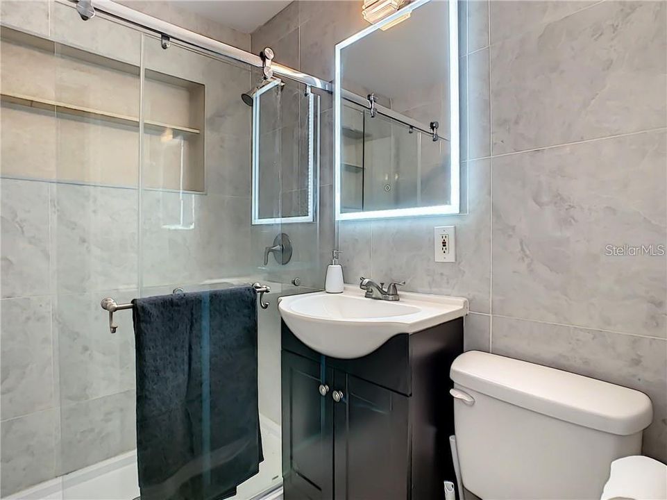 На продажу: $499,000 (5 спален, 3 ванн, 1775 Квадратных фут)
