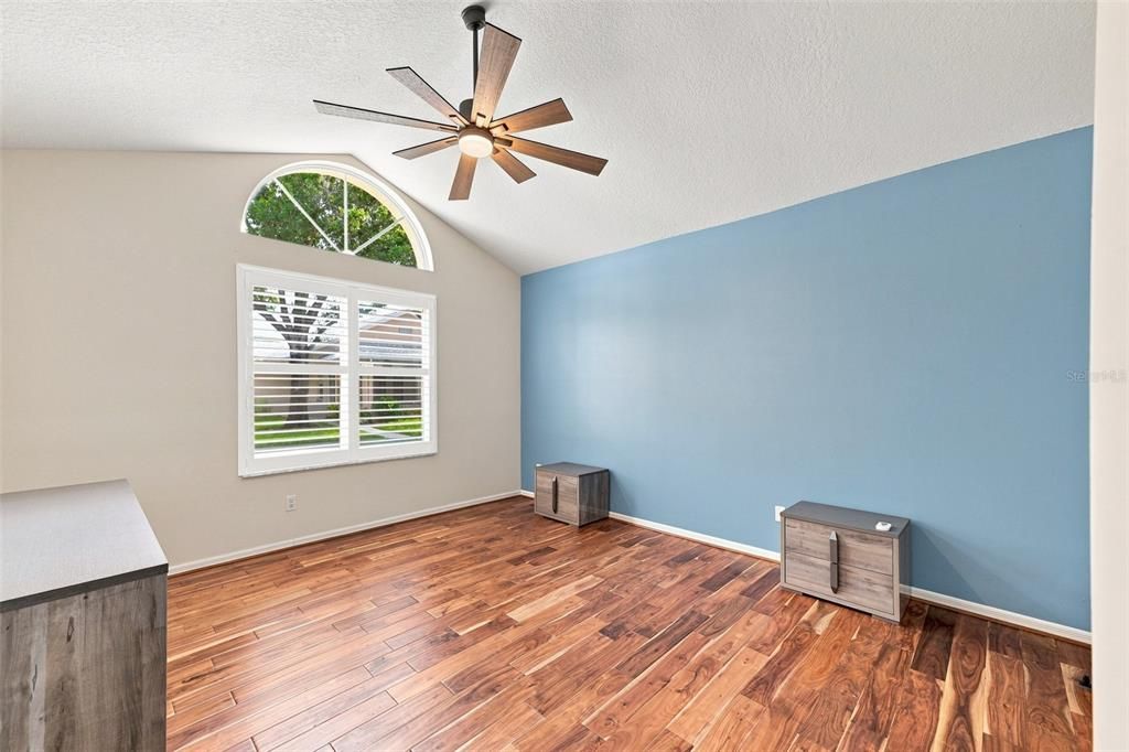 For Sale: $265,000 (2 beds, 2 baths, 1164 Square Feet)