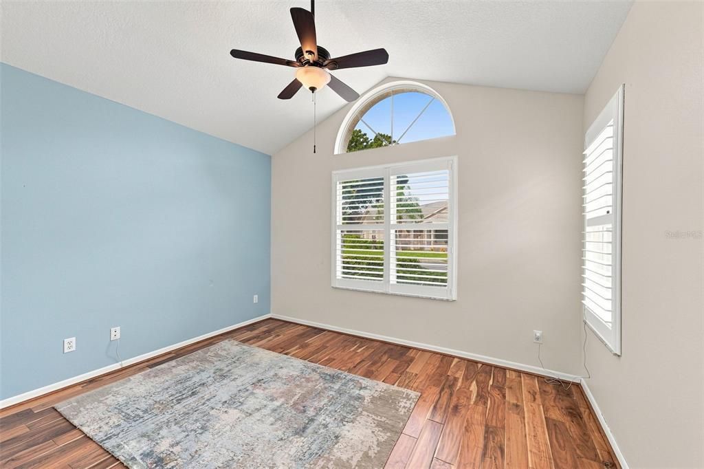 For Sale: $265,000 (2 beds, 2 baths, 1164 Square Feet)