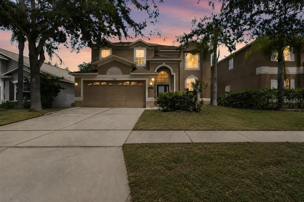 En Venta: $499,000 (6 camas, 3 baños, 3044 Pies cuadrados)
