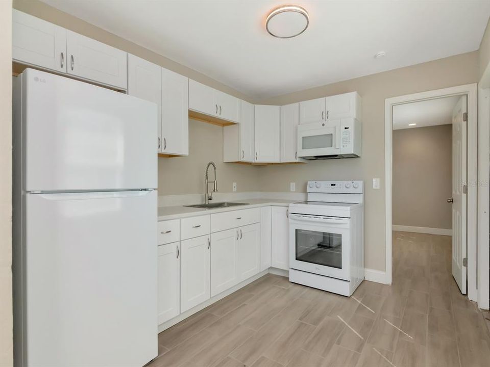 For Sale: $599,900 (6 beds, 0 baths, 2036 Square Feet)