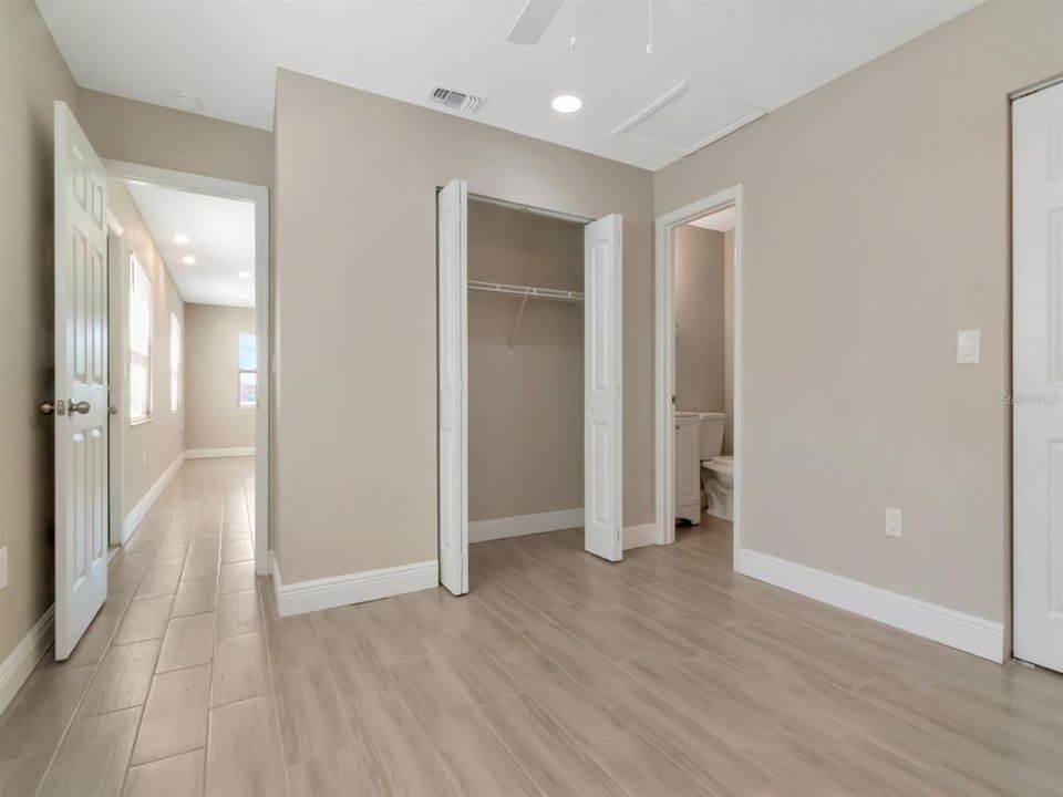 For Sale: $599,900 (6 beds, 0 baths, 2036 Square Feet)