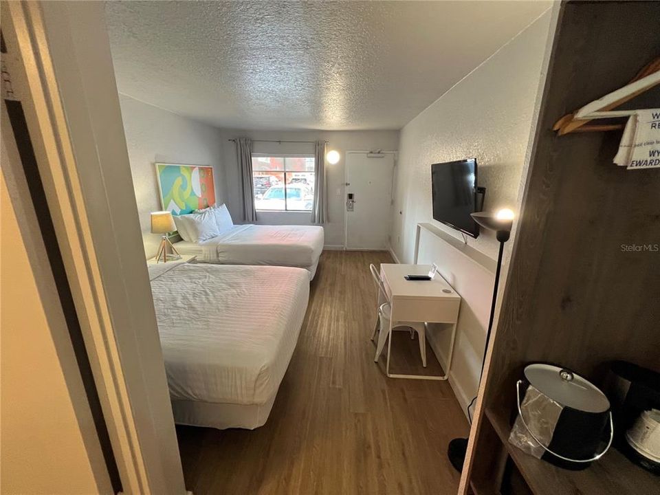 En Venta: $64,900 (0 camas, 1 baños, 231 Pies cuadrados)