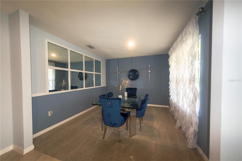 Activo con contrato: $490,000 (5 camas, 3 baños, 2626 Pies cuadrados)