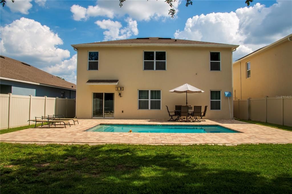 Activo con contrato: $490,000 (5 camas, 3 baños, 2626 Pies cuadrados)