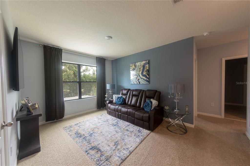 Activo con contrato: $490,000 (5 camas, 3 baños, 2626 Pies cuadrados)