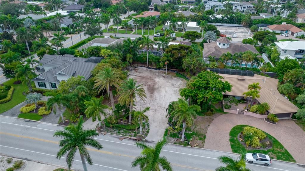For Sale: $1,550,000 (0.28 acres)