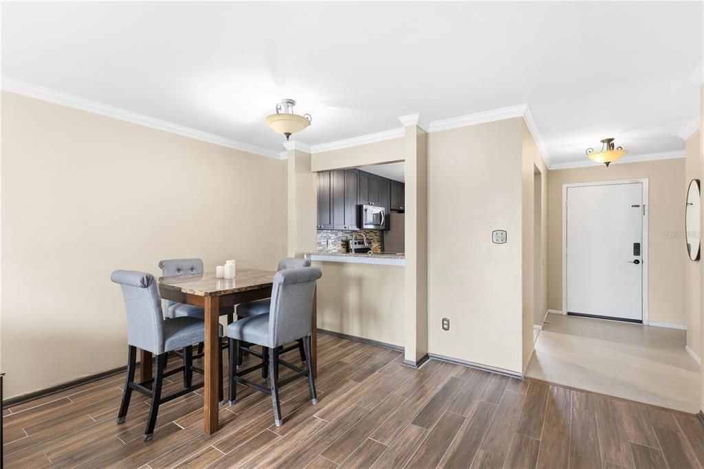 На продажу: $349,000 (3 спален, 2 ванн, 1328 Квадратных фут)