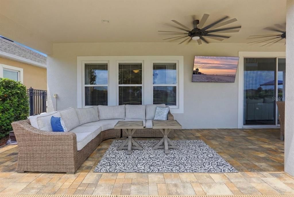 En Venta: $1,250,000 (4 camas, 3 baños, 3941 Pies cuadrados)