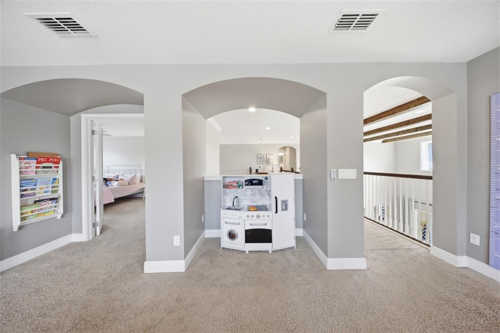 En Venta: $1,250,000 (4 camas, 3 baños, 3941 Pies cuadrados)