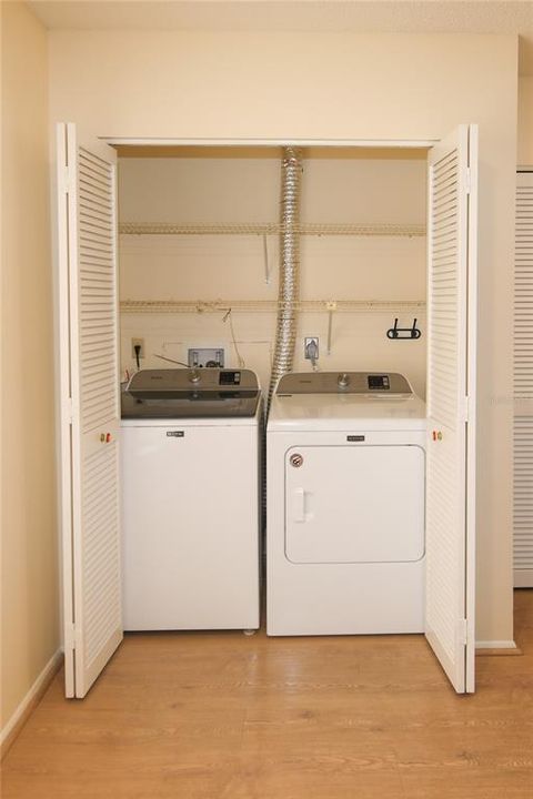 : $209,500 (2 спален, 2 ванн, 1092 Квадратных фут)