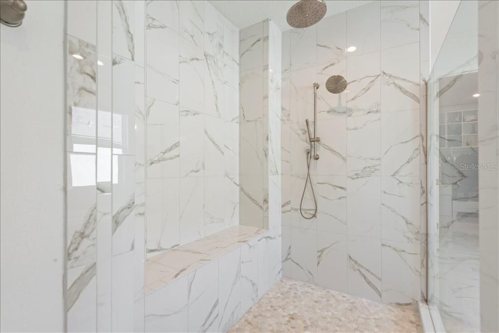 На продажу: $999,000 (5 спален, 4 ванн, 3807 Квадратных фут)