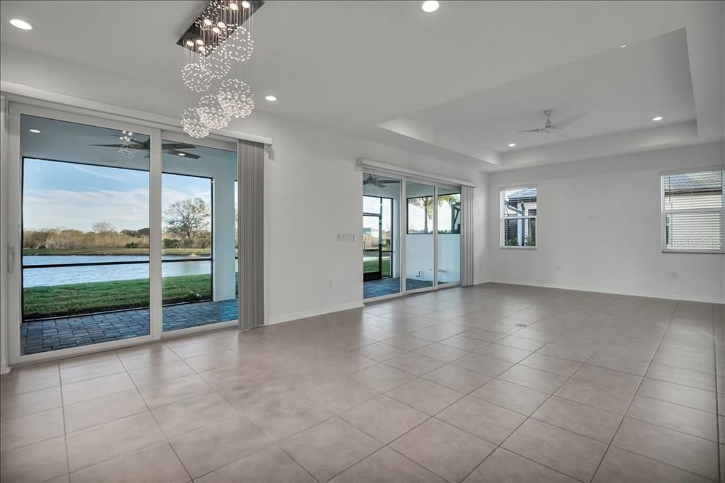На продажу: $999,000 (5 спален, 4 ванн, 3807 Квадратных фут)