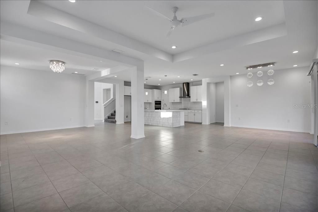 На продажу: $999,000 (5 спален, 4 ванн, 3807 Квадратных фут)