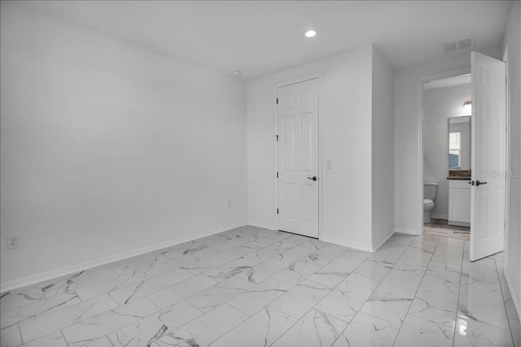 На продажу: $999,000 (5 спален, 4 ванн, 3807 Квадратных фут)