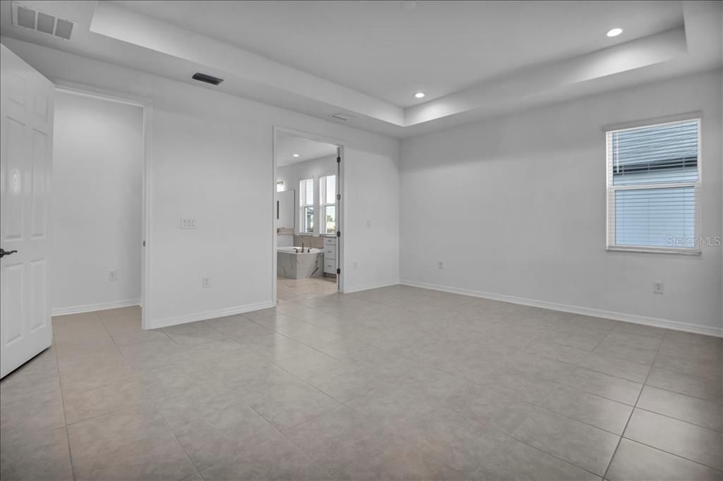 На продажу: $999,000 (5 спален, 4 ванн, 3807 Квадратных фут)
