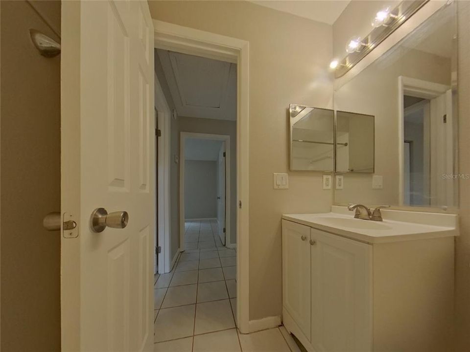 В аренду: $1,939 (3 спален, 2 ванн, 1056 Квадратных фут)