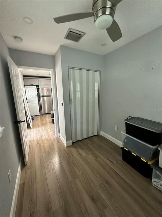 For Rent: $1,600 (2 beds, 1 baths, 827 Square Feet)