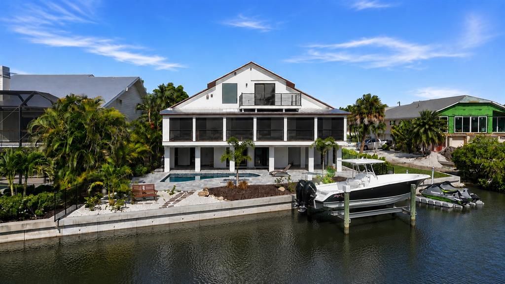 For Sale: $2,550,000 (3 beds, 5 baths, 3380 Square Feet)