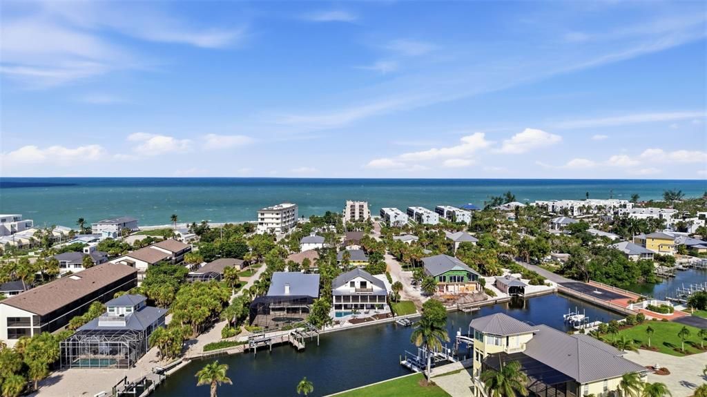 For Sale: $2,550,000 (3 beds, 5 baths, 3380 Square Feet)