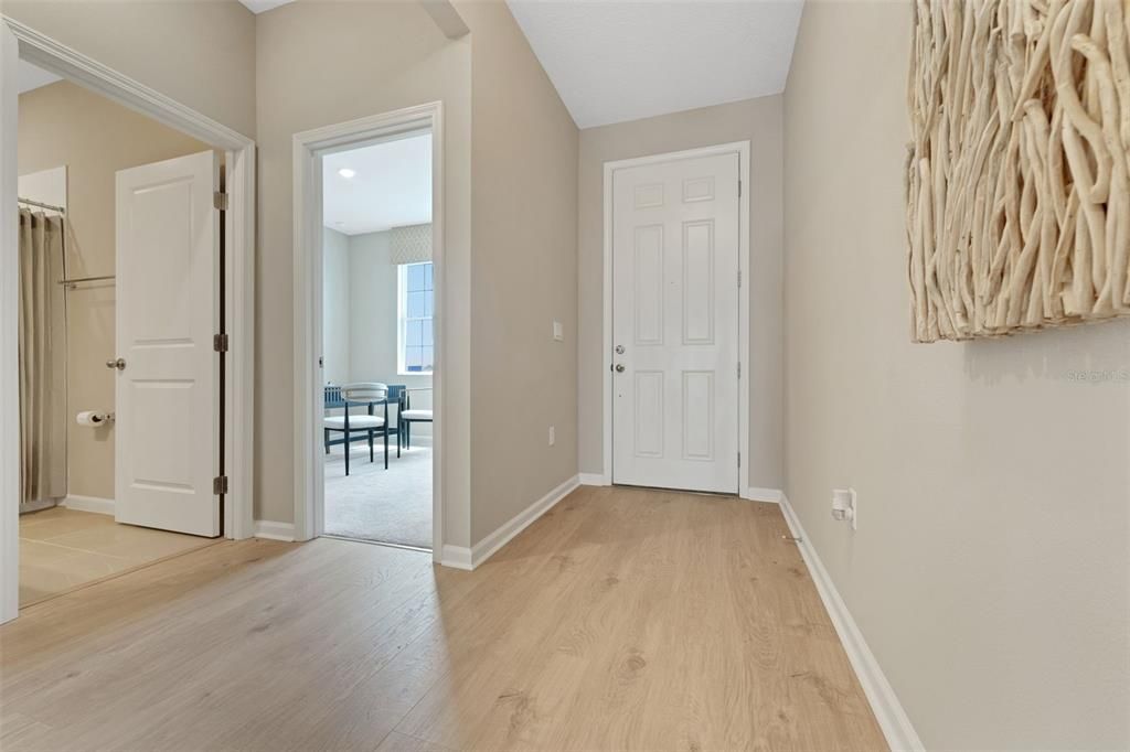 На продажу: $289,990 (4 спален, 2 ванн, 1625 Квадратных фут)