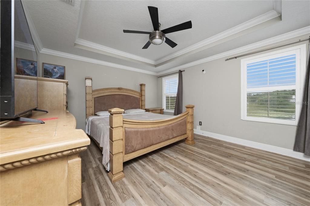 For Sale: $499,900 (3 beds, 2 baths, 2190 Square Feet)
